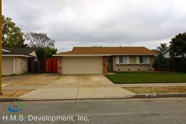 Main picture of 462 Roading Dr