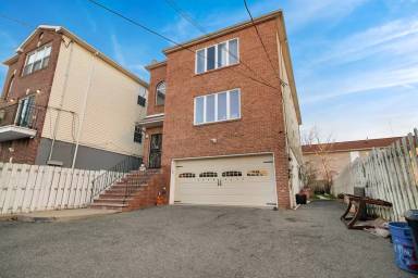 Main picture of 141-143 Norfolk St