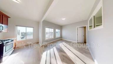 Main picture of 2805 E 16th St