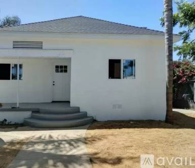 Main picture of 2741 S Rimpau Blvd