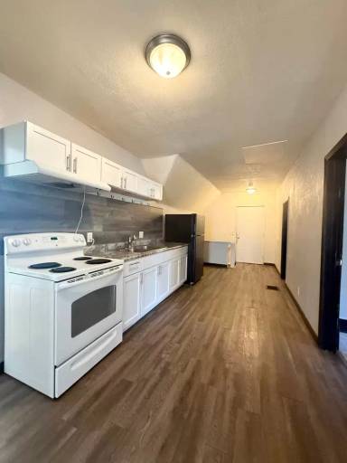 Main picture of 1336 S 30th Ave