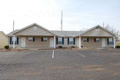 Main picture of 1880 Liam Ct