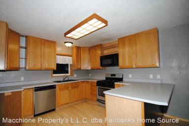 Main picture of 527 Beacon Rd