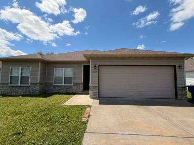 Main picture of 1604 Prier Ln