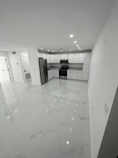 Main picture of 2175 NE 170 St1st Floor