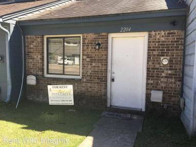 Main picture of 2216 Sandpiper St