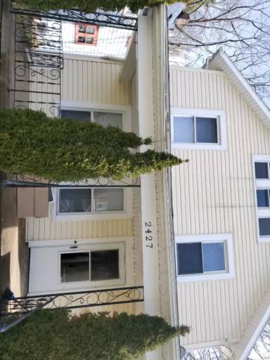 Main picture of 2427 3rd St