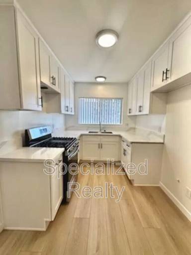 Main picture of 504 Hill Dr