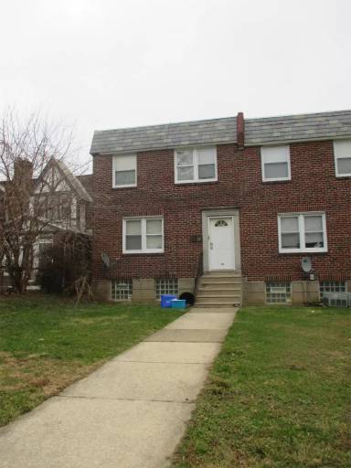 Main picture of 520 W Clapier St