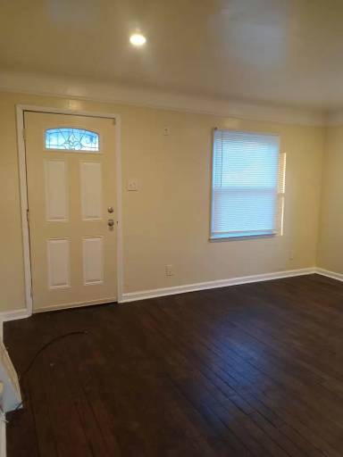 Main picture of 13503 Riverview St