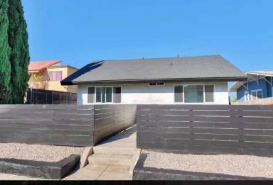 Main picture of 3721 Boundary St