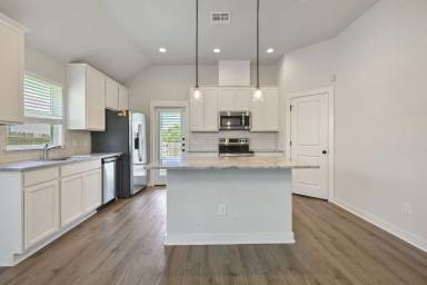 Main picture of 3432 Pointe du Huc Dr