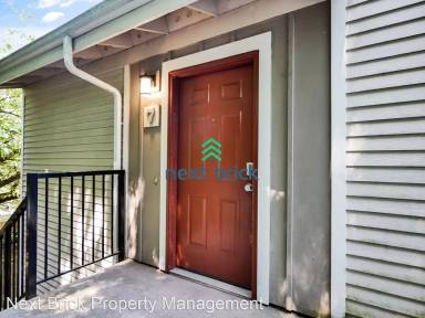 Main picture of 12712 NE 120th St