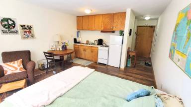 Main picture of 1215 4th St SE