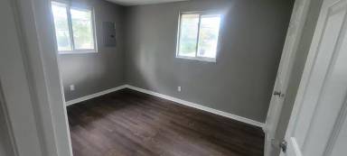 Main picture of 1760 E Livingston Ave