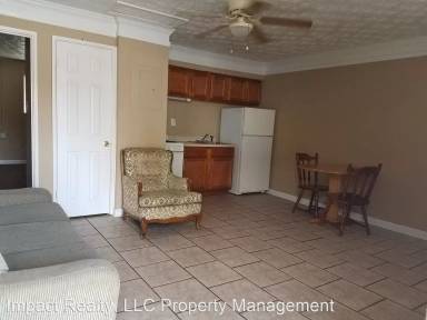 Main picture of 230 S 6th St