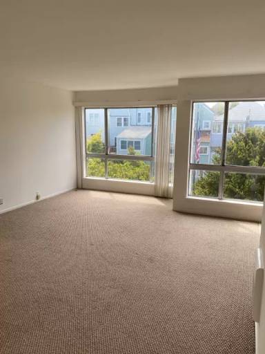 Main picture of 565 8th Ave