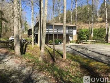 Main picture of 730 Silver Mill Rd