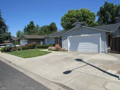 Main picture of 1675 Ramblewood Way