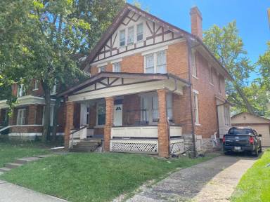 Main picture of 351 E 15th Ave