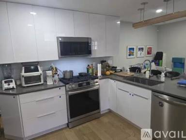 Main picture of 810 South St