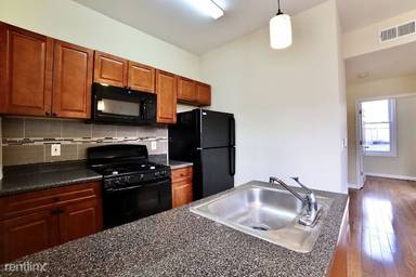 Main picture of 431 Martin Luther King Jr Dr