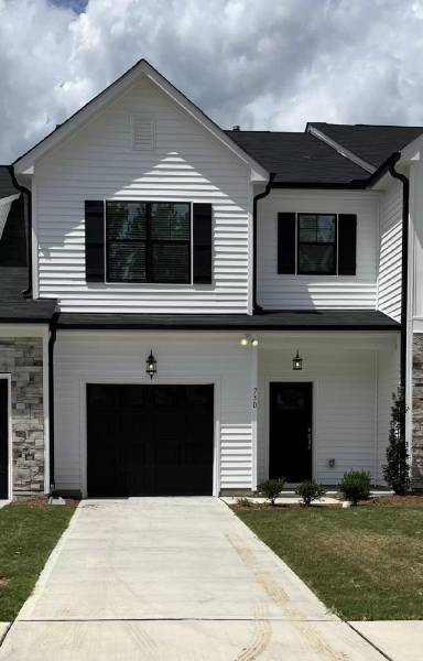 Main picture of 726 Putney Hill Rd