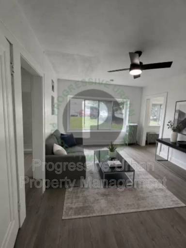 Main picture of 13671 Euclid Ave