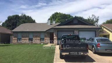 Main picture of 2306 Fuzz Fairway