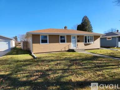 Main picture of 3219 S 10th St