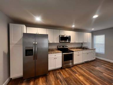 Main picture of 1 Riverview Dr