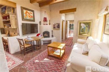 Main picture of 103 Avenida de las Casas