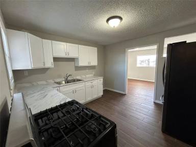 Main picture of 5409 Vesta Farley Rd