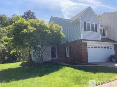 Main picture of 201 Southampton Ct