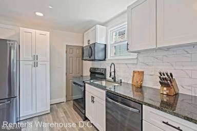 Main picture of 369 Charles St