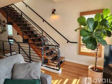Main picture of 1217 Wood St