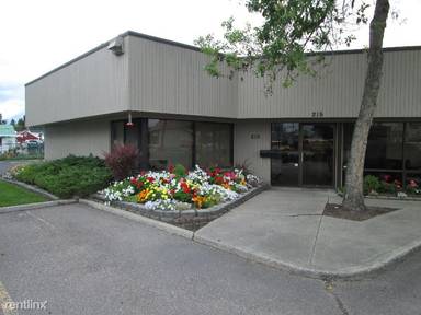 Main picture of 215 E Idaho St