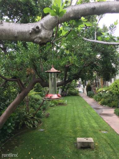 Main picture of 622 N Plymouth Blvd