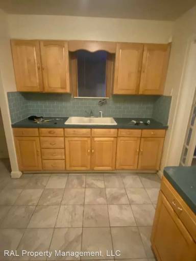 Main picture of 16317 Throckley Ave