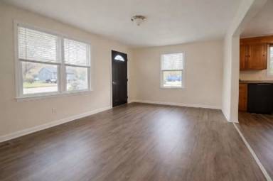 Main picture of 1205 Broadus Ave SE