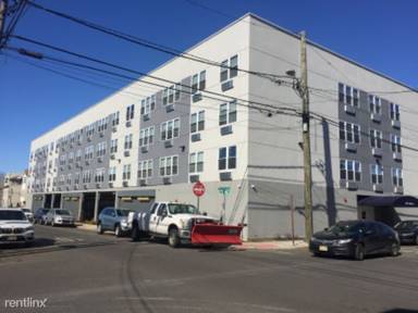 Main picture of 169 16th Ave