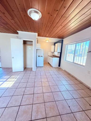 Main picture of PM446 - 232 West Flores Street - 12