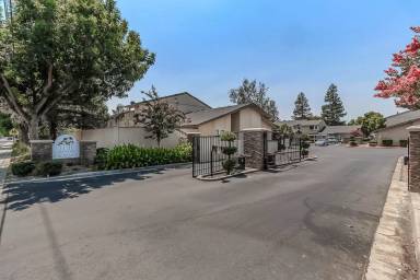 Main picture of 525 Lincoln Ave