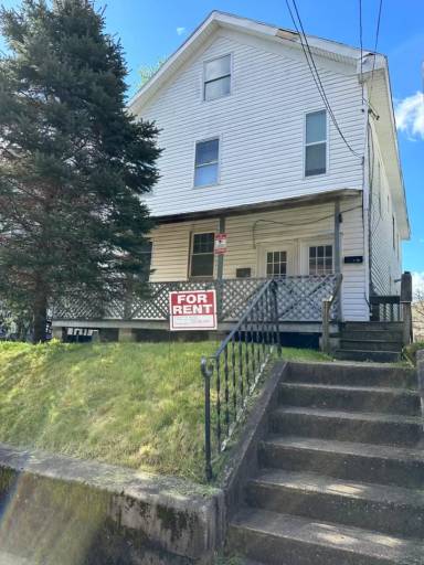 Main picture of 123 Washington Ave