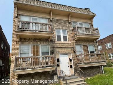 Main picture of 554 E 140th St
