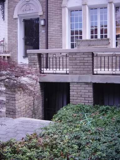 Main picture of 2333 Ashmead Pl NW