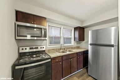 Main picture of 7617 S Colfax Ave