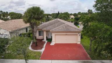 Main picture of 4625 SW 125th Ln