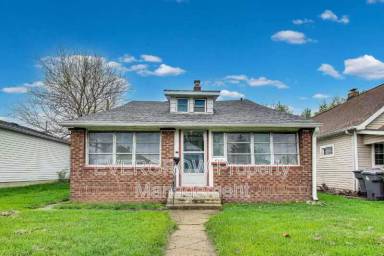 Main picture of 4217 E 11th St