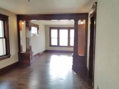 Main picture of 25 Ullman St